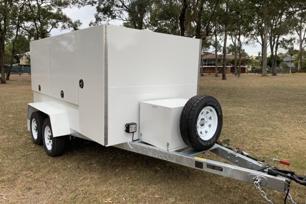 SPECIALISED TRAILER DS FRONT VIEW